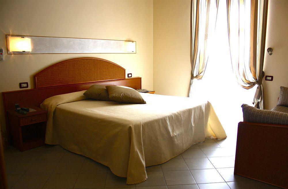 Hotel Regina Forte dei Marmi Exterior photo